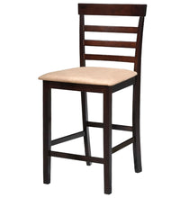 Hölzerner Stehtisch und 4 Barhocker braun