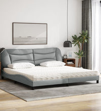 Bett mit Matratze Hellgrau 200x200 cm Stoff