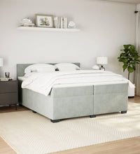 Boxspringbett mit Matratze Hellgrau 200x200 cm Samt