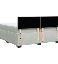 Boxspringbett mit Matratze Hellgrau 200x200 cm Samt