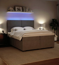 Boxspringbett mit Matratze Hellgrau 200x200 cm Samt