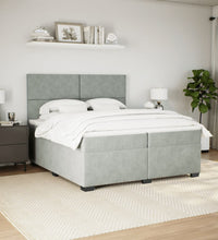 Boxspringbett mit Matratze Hellgrau 200x200 cm Samt