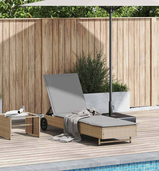 Sonnenliege mit Rollen und Auflage Beige Poly Rattan